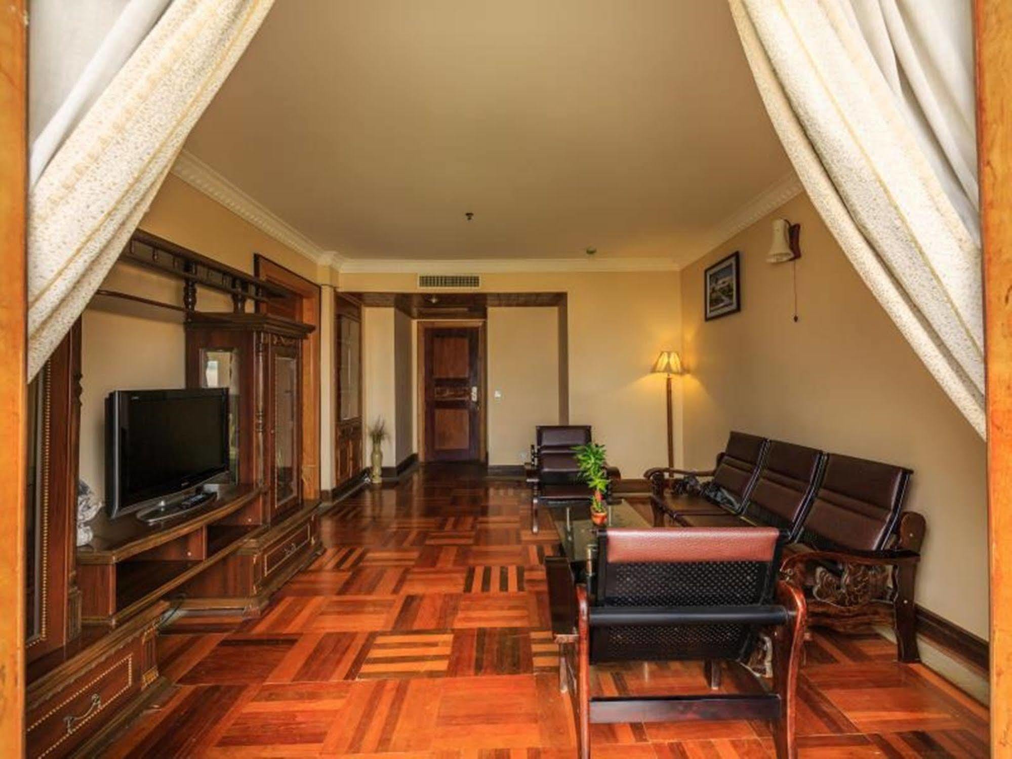 Blue River Hotel Πνομ Πενχ Εξωτερικό φωτογραφία